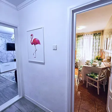 Mall Apartamento Constança